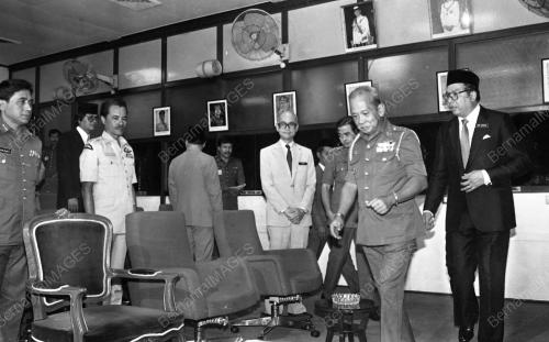 KL11_08092015_LAWATAN_AGONG