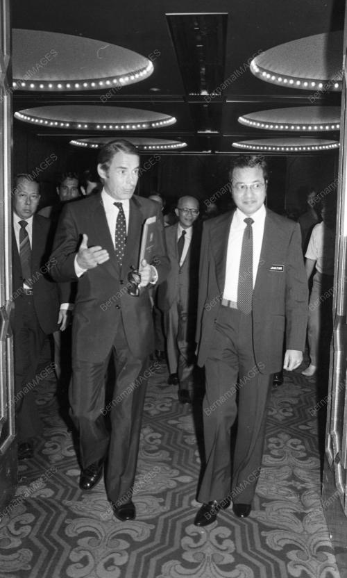 KL11_08092015_MAHATHIR