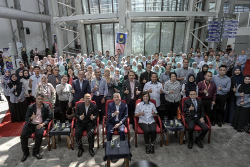 DATUK SERI FADILLAH YUSOF