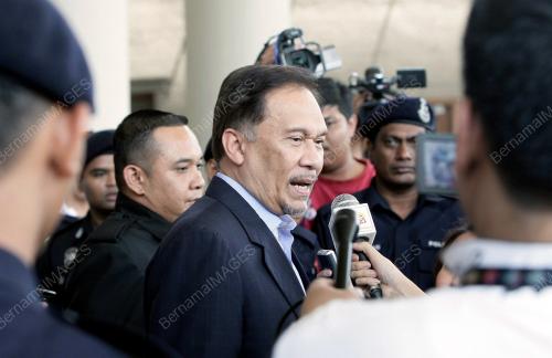 ANWAR IBRAHIM