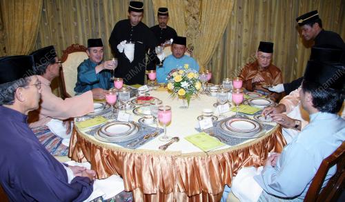 AGONG