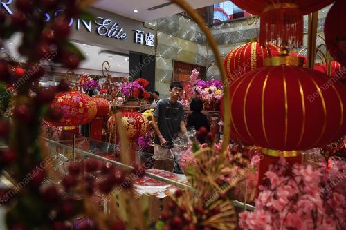 TINJAUAN PERSIAPAN TAHUN BARU CINA