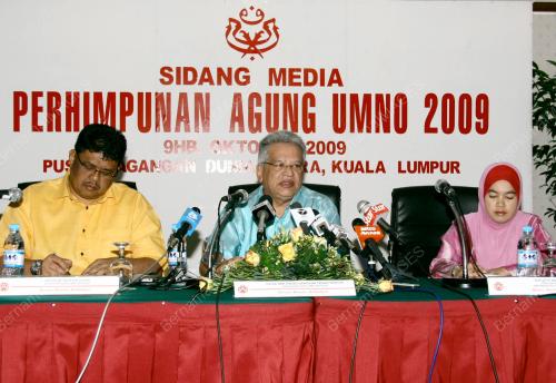 TENGKU ADNAN MANSOR