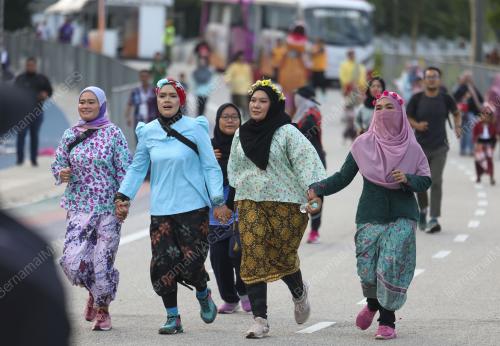 SETAHUN BERSAMA KERAJAAN MADANI