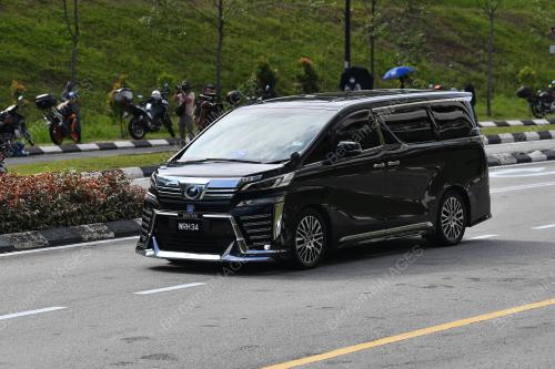 KETUA-KETUA PARTI MENGADAP YDPA AGONG