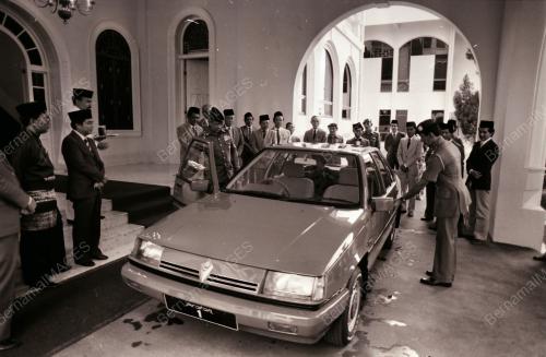 SULTAN ISKANDAR
