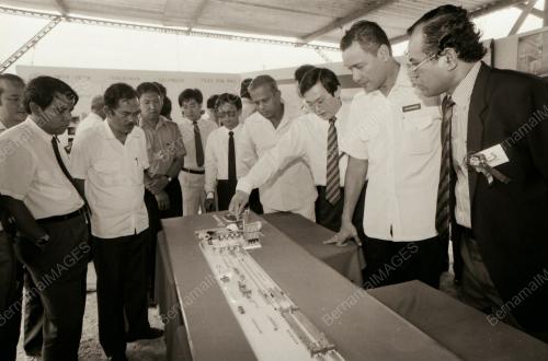 TAN SRI MUHAMMAD MUHAMMAD TAIB