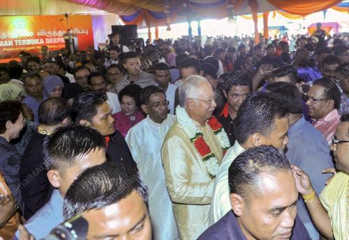 KL11_10112015_PM_DEEPAVALI