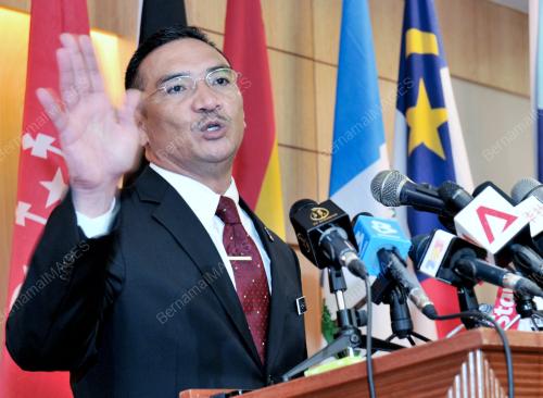 DATUK SERI HISHAMMUDDIN