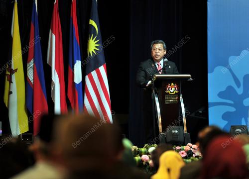 KL11_11092015_AIPA