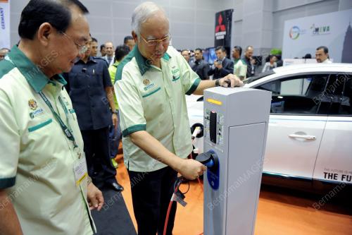 KL11_11102012_PM_HIJAU