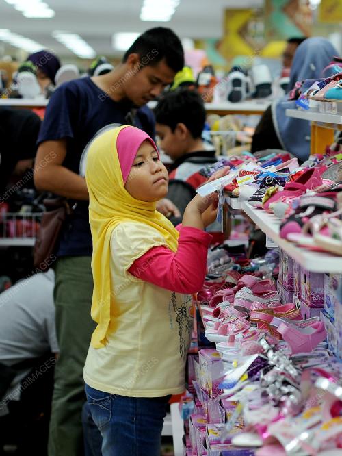 KL11_12072015_PERSIAPAN_RAYA