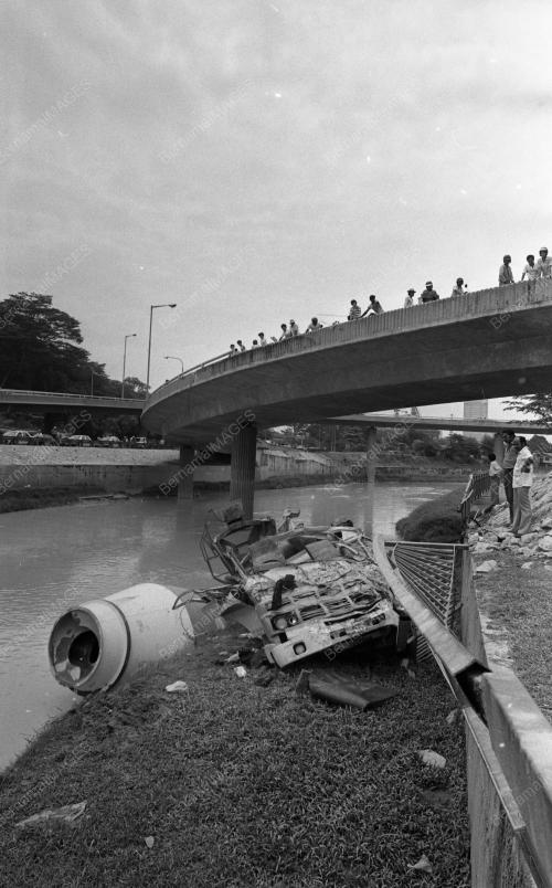 KL11_12102015_KEMALANGAN