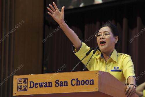 KL11_12112016_MCA_WANITA