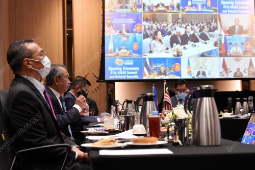 SIDANG KEMUNCAK ASEAN KE 37