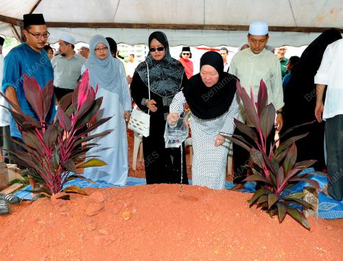 KL11_12122012_JENAZAH_ENGKU_IBRAHIM