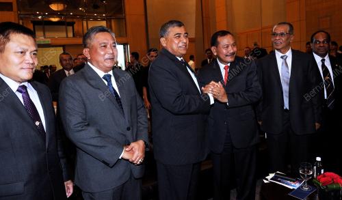 KL11_13012016_HANDOVER