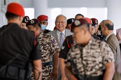 DATUK SERI NAJIB TUN RAZAK