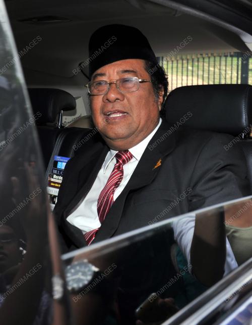 KL11_13052013_KHALID_SULTAN