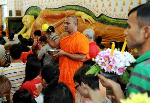 KL11_13052014_WESAK