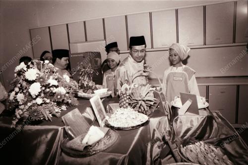 DATO' SERI DR. MAHATHIR BIN MOHAMAD