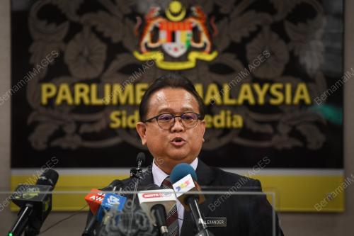DATUK ALEXANDER NANTA LINGGI