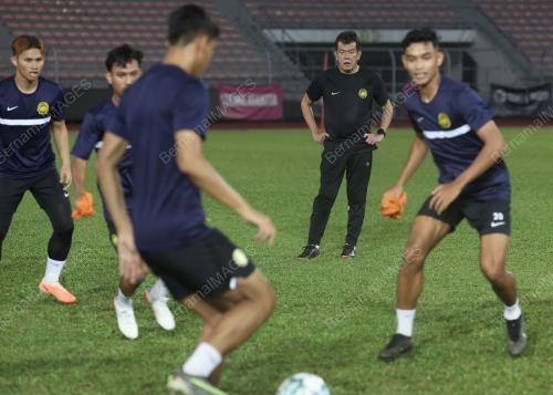 SESI LATIHAN PASUKAN B-23
