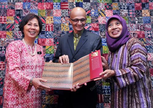 KL11_13092012_KOLEKSI_BATIK