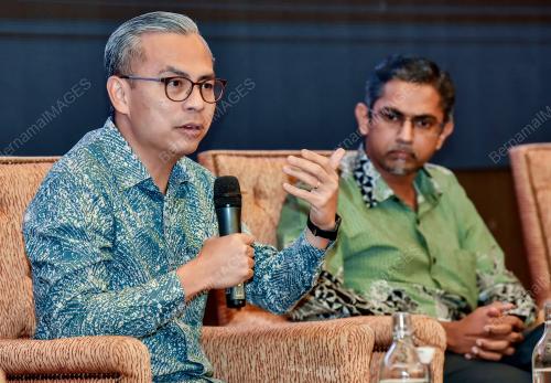 DATUK FAHMI FADZIL
