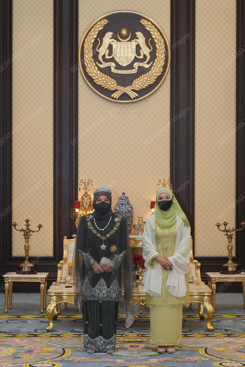 AL-SULTAN ABDULLAH RI'AYATUDDIN AL-MUSTAFA BILLAH SHAH