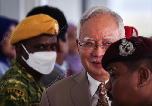 DATUK SERI NAJIB TUN RAZAK