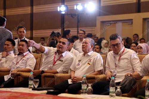 DATUK SERI FADILLAH YUSOF