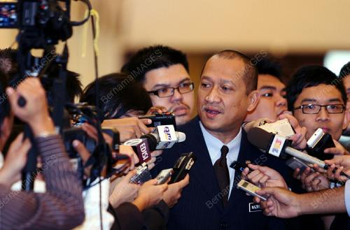 MOHAMED NAZRI ABDUL AZIZ