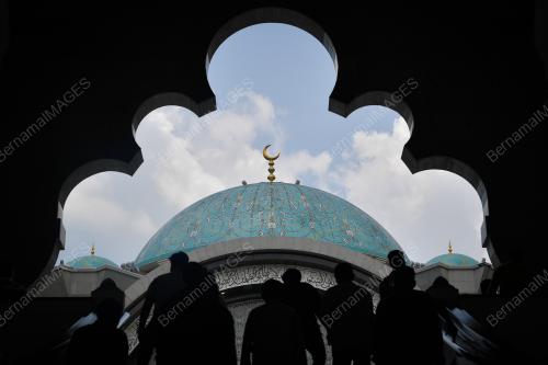 SOLAT JUMAAT PERTAMA RAMADAN