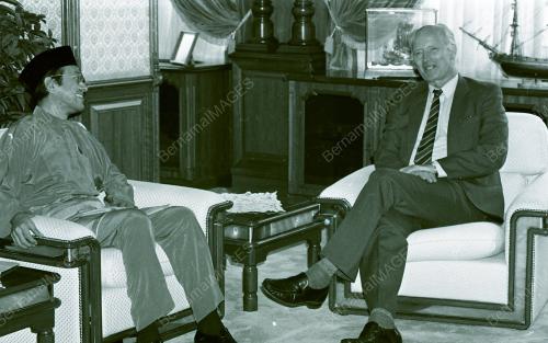 KL11_150690_BERTEMU_PM