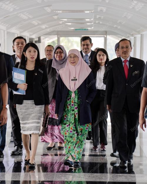 KL11_15102019_MESYUARAT_BN201910012833