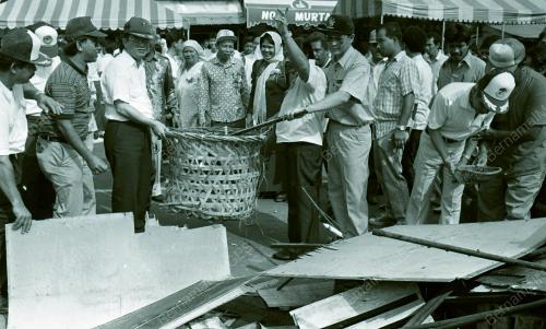 KL11_160690_GOTONG_ROYONG
