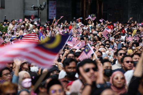 KERETAPI SARONG 2022