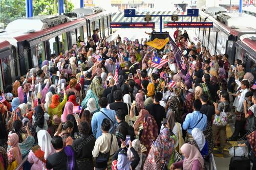 KERETAPI SARONG 2023
