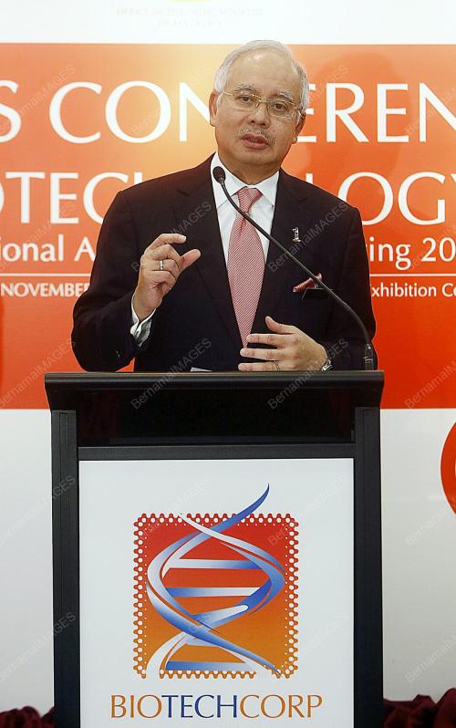 MOHD NAJIB TUN ABDUL RAZAK