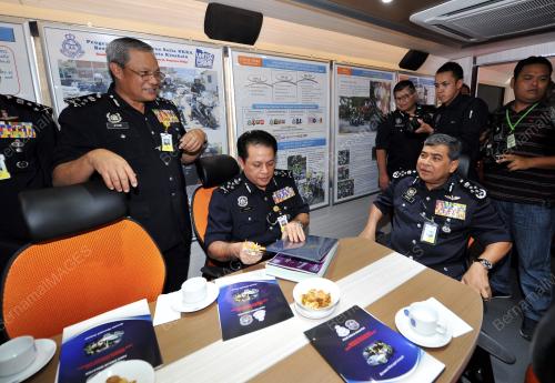 KL11_16122013_POLIS