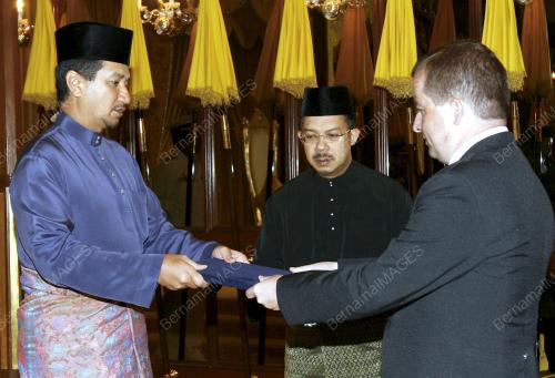 KL11_17022011_AGONG_DUTA