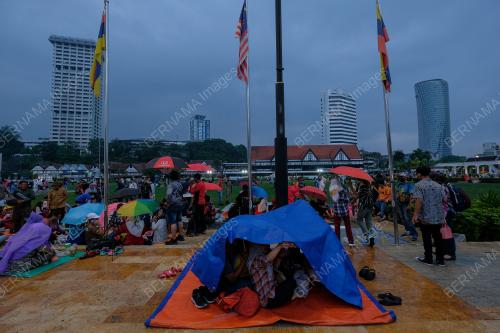 BERBUKA PUASA DI DI DATARAN MERDEKA