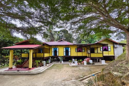 RUMAH MELAYU TRADISIONAL