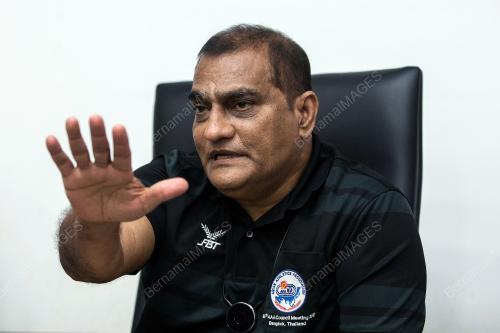 KL11_17052017_MESYUARAT_BN197001013899_B
