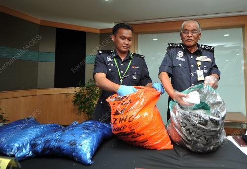 KL11_17122014_POLIS