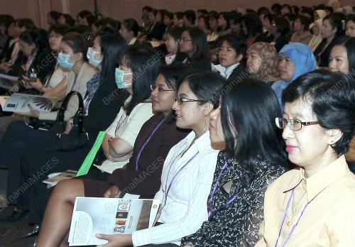 WOMEN SUMMIT