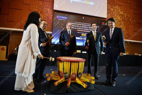 DATUK SERI DR WAN JUNAIDI TUANKU JAAFAR