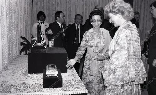 DISEMBER 1982