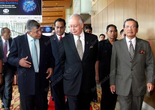 MOHD NAJIB TUN ABDUL RAZAK